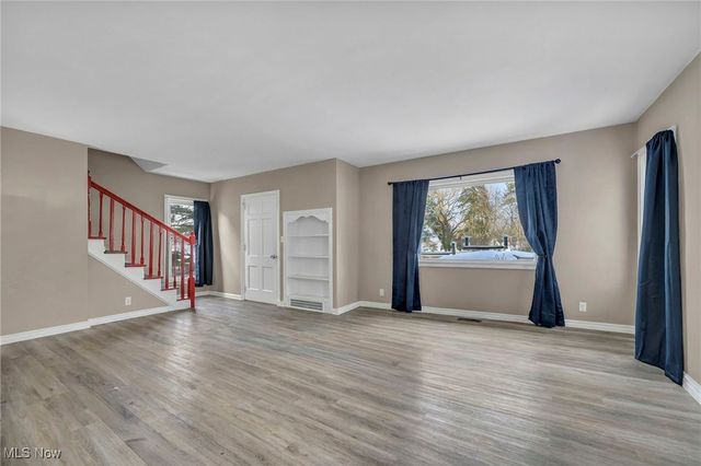 19672 Mountville Drive, Maple Heights, OH 44137