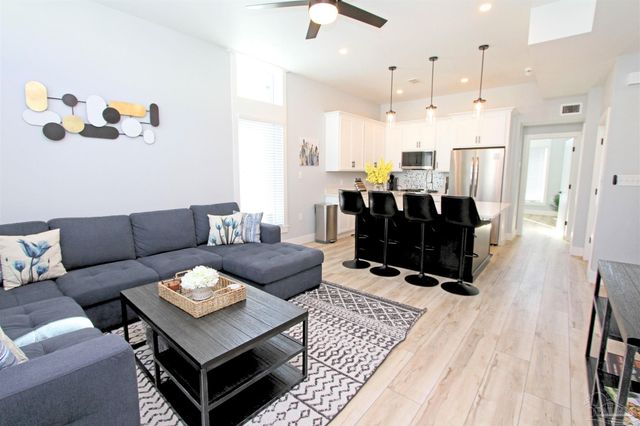 157 S Spring St, Pensacola, FL 32502