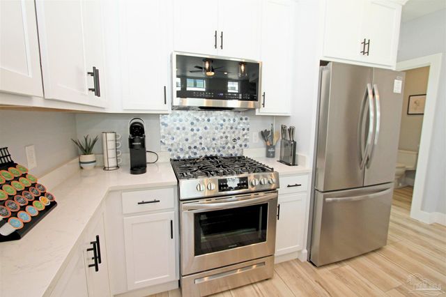 157 S Spring St, Pensacola, FL 32502