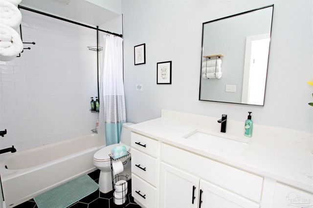 157 S Spring St, Pensacola, FL 32502