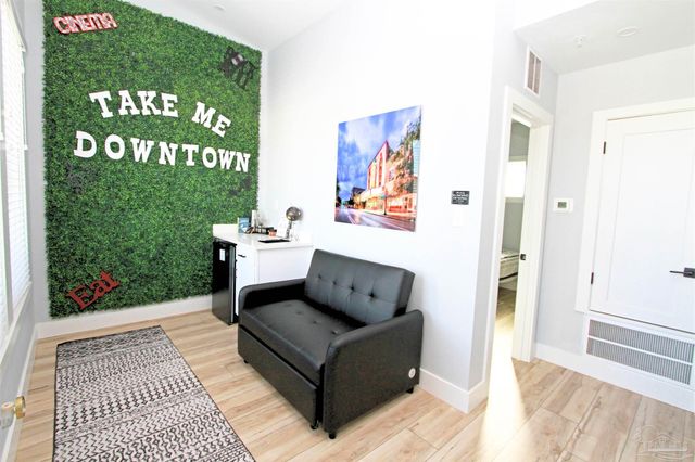 157 S Spring St, Pensacola, FL 32502