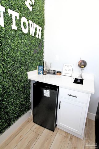 157 S Spring St, Pensacola, FL 32502