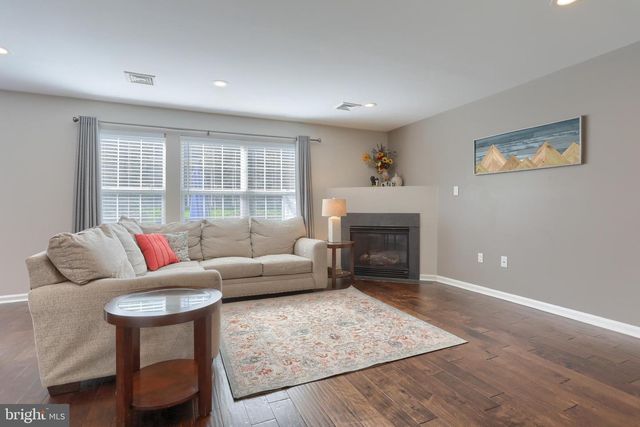 119 MERLIN DR, Hummelstown, PA 17036