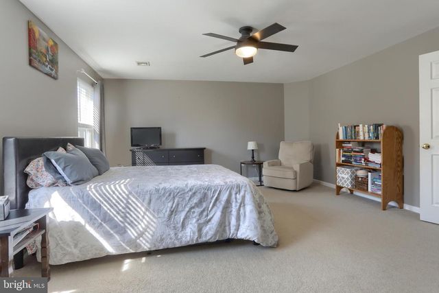 119 MERLIN DR, Hummelstown, PA 17036