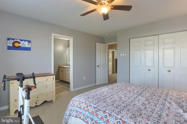 119 MERLIN DR, Hummelstown, PA 17036