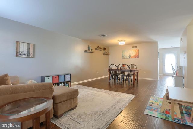 119 MERLIN DR, Hummelstown, PA 17036