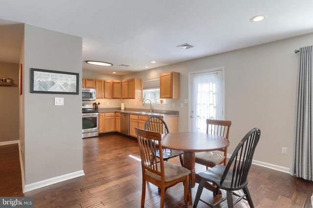 119 MERLIN DR, Hummelstown, PA 17036