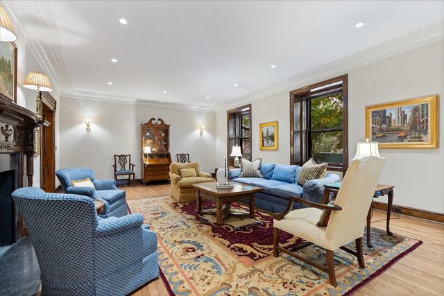 1325 N Astor Street 2, Chicago, IL 60610