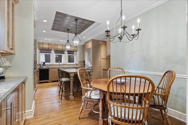 1325 N Astor Street 2, Chicago, IL 60610