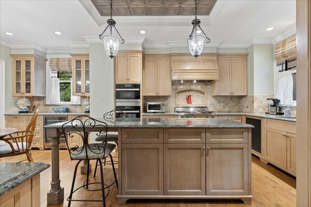1325 N Astor Street 2, Chicago, IL 60610