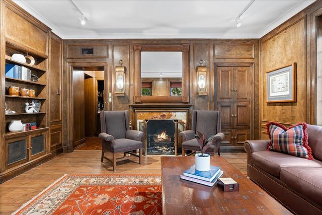 1325 N Astor Street 2, Chicago, IL 60610