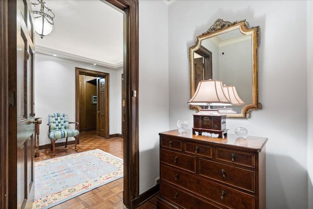 1325 N Astor Street 2, Chicago, IL 60610