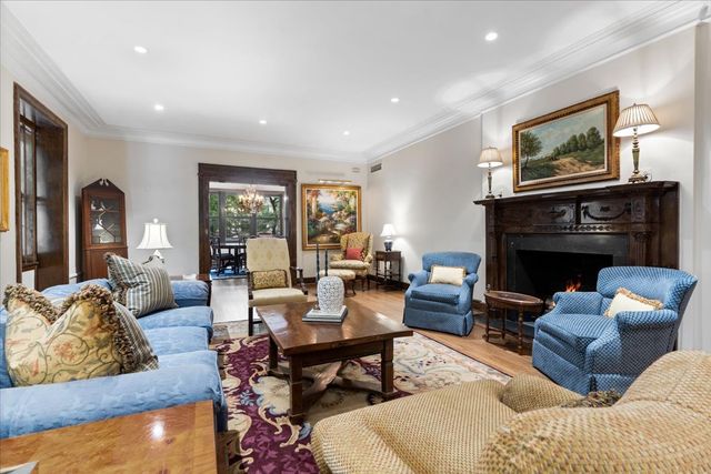1325 N Astor Street 2, Chicago, IL 60610