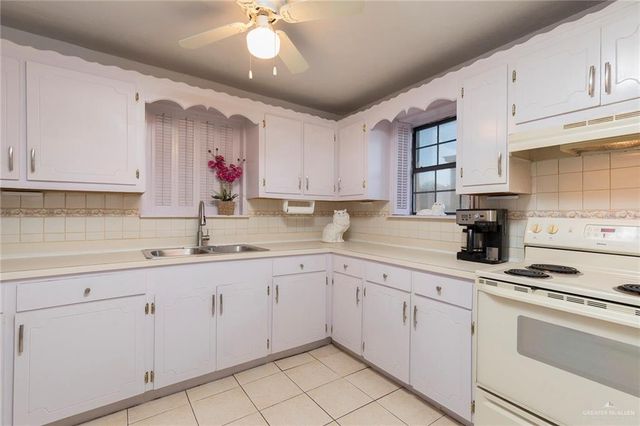 908 S Main Street, Penitas, TX 78576