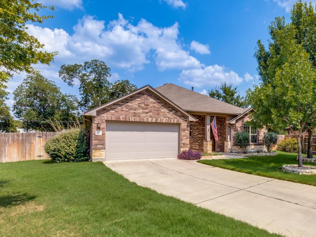 128 Swift Water LOOP, Bastrop, TX 78602