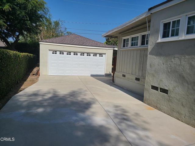 4913 Revlon Drive, La Canada Flintridge, CA 91011