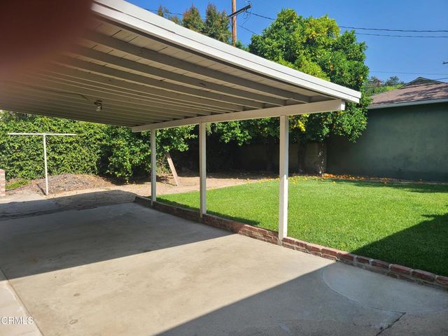 4913 Revlon Drive, La Canada Flintridge, CA 91011