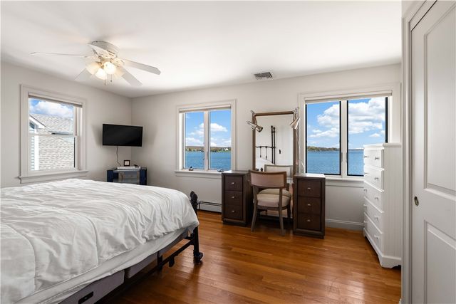 177 Seaconnet Boulevard, Portsmouth, RI 02871
