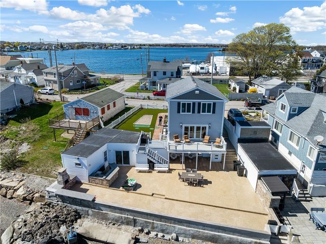 177 Seaconnet Boulevard, Portsmouth, RI 02871