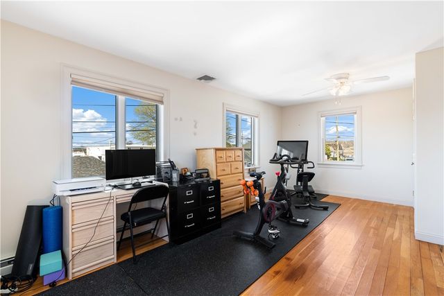 177 Seaconnet Boulevard, Portsmouth, RI 02871