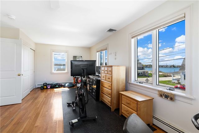 177 Seaconnet Boulevard, Portsmouth, RI 02871