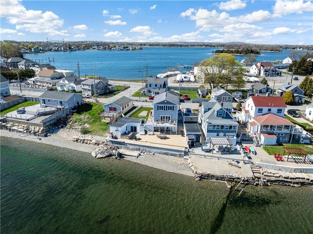 177 Seaconnet Boulevard, Portsmouth, RI 02871
