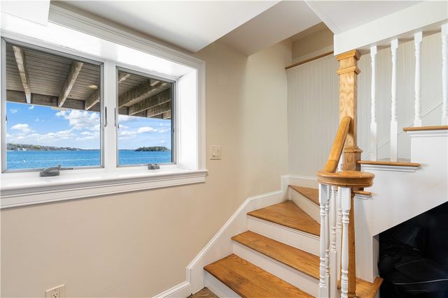 177 Seaconnet Boulevard, Portsmouth, RI 02871