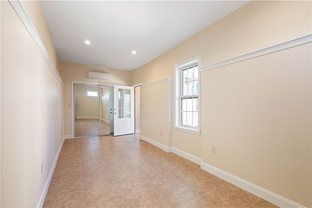 177 Seaconnet Boulevard, Portsmouth, RI 02871