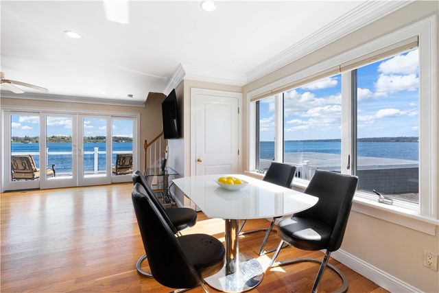 177 Seaconnet Boulevard, Portsmouth, RI 02871