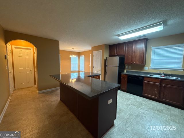 460 Camella Circle, Mcdonough, GA 30252