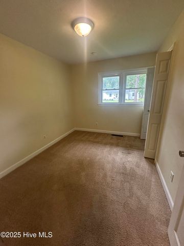 233 Kenneth Boulevard, Havelock, NC 28532