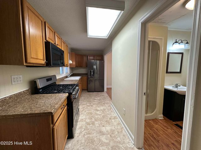 233 Kenneth Boulevard, Havelock, NC 28532