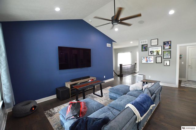 1208 Olivia Drive, Eagle, NE 68347
