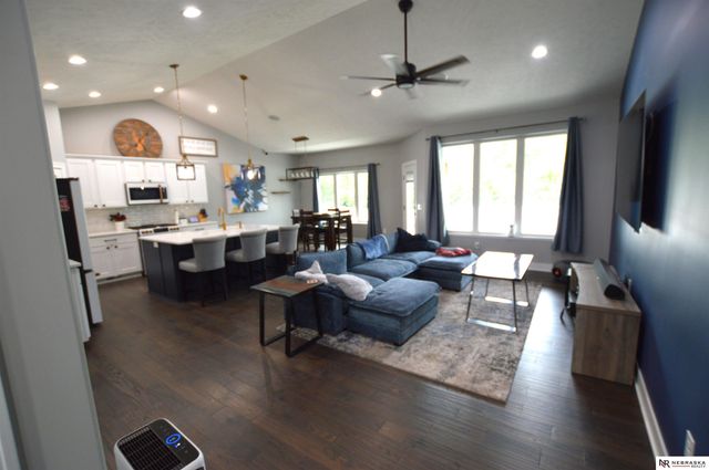 1208 Olivia Drive, Eagle, NE 68347