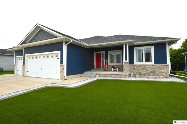 1208 Olivia Drive, Eagle, NE 68347
