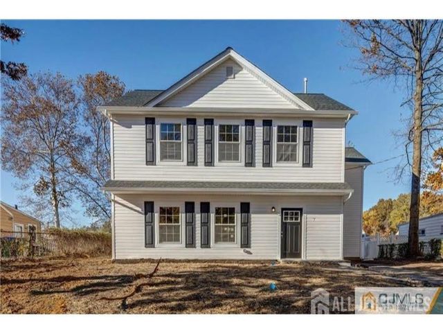 47 Glenville Road, Edison, NJ 08817
