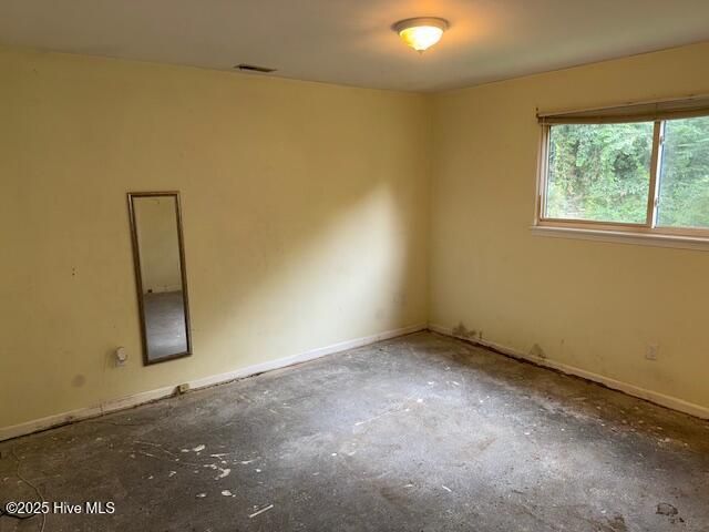 119 Shadow Brook Drive, Jacksonville, NC 28546