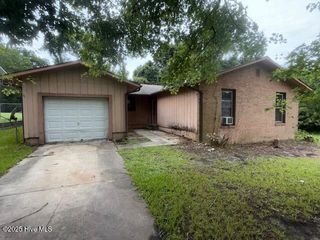 119 Shadow Brook Drive, Jacksonville, NC 28546