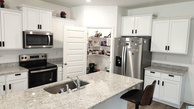 5155 MEADOW RIDGE TRAIL, Bessemer, AL 35022