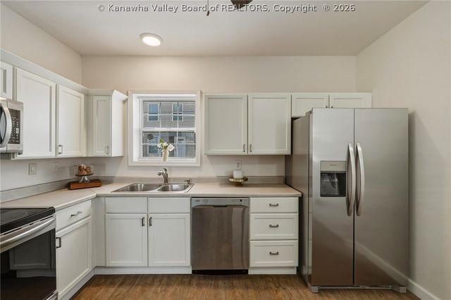 1365 E Pea Ridge Road, Huntington, WV 25705