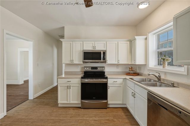1365 E Pea Ridge Road, Huntington, WV 25705