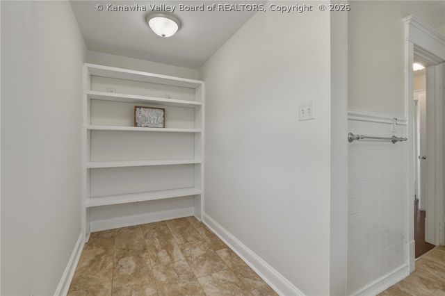 1365 E Pea Ridge Road, Huntington, WV 25705