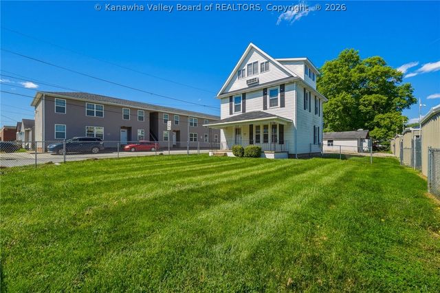 1365 E Pea Ridge Road, Huntington, WV 25705
