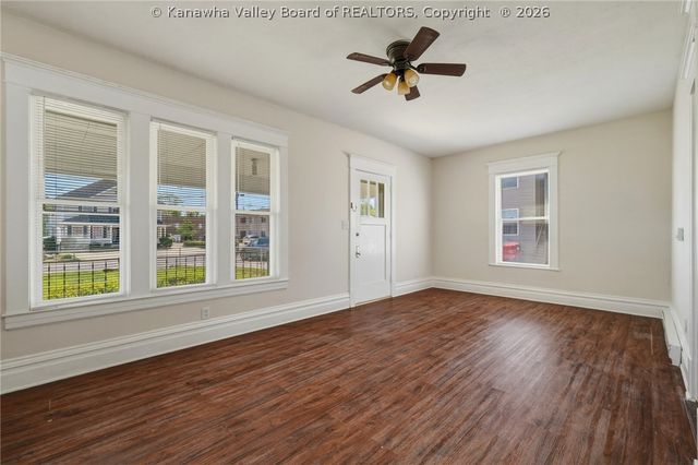 1365 E Pea Ridge Road, Huntington, WV 25705