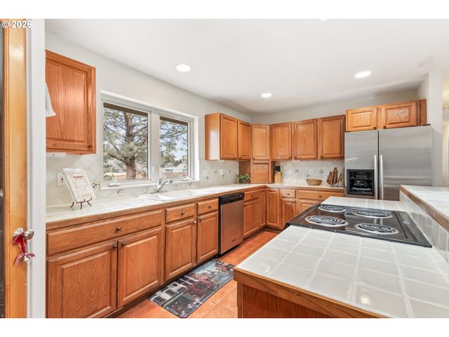 61082 FERGUSON Ct, Bend, OR 97702