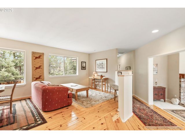 61082 FERGUSON Ct, Bend, OR 97702