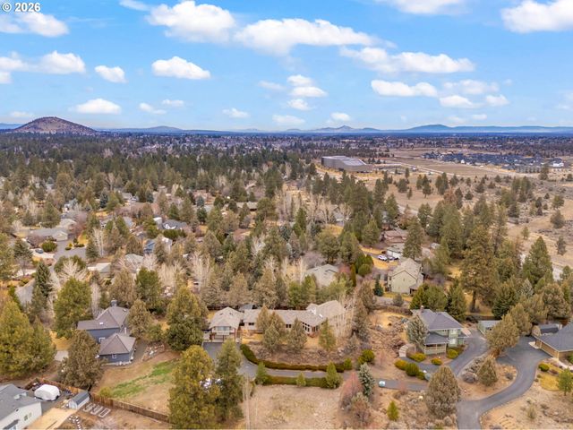 61082 FERGUSON Ct, Bend, OR 97702