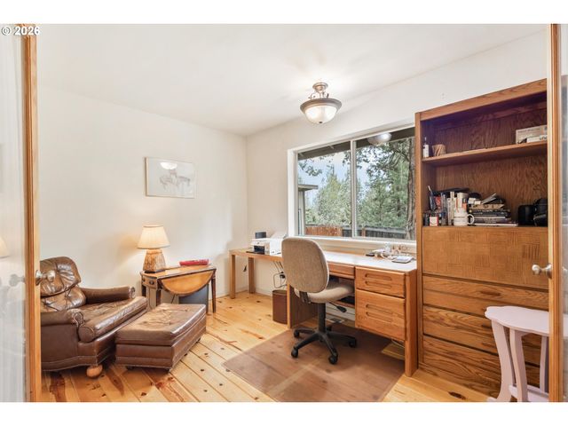 61082 FERGUSON Ct, Bend, OR 97702