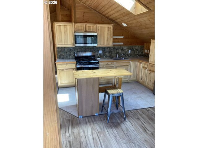 61082 FERGUSON Ct, Bend, OR 97702