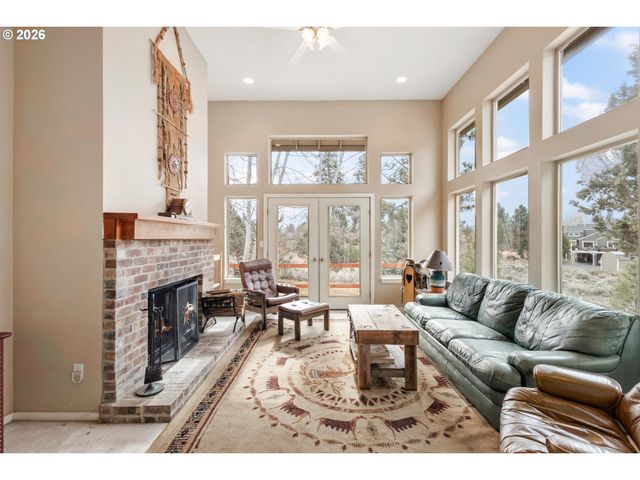 61082 FERGUSON Ct, Bend, OR 97702